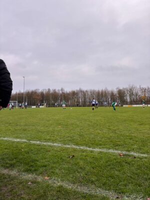 HJSC VR1 met dubbele cijfers onderuit