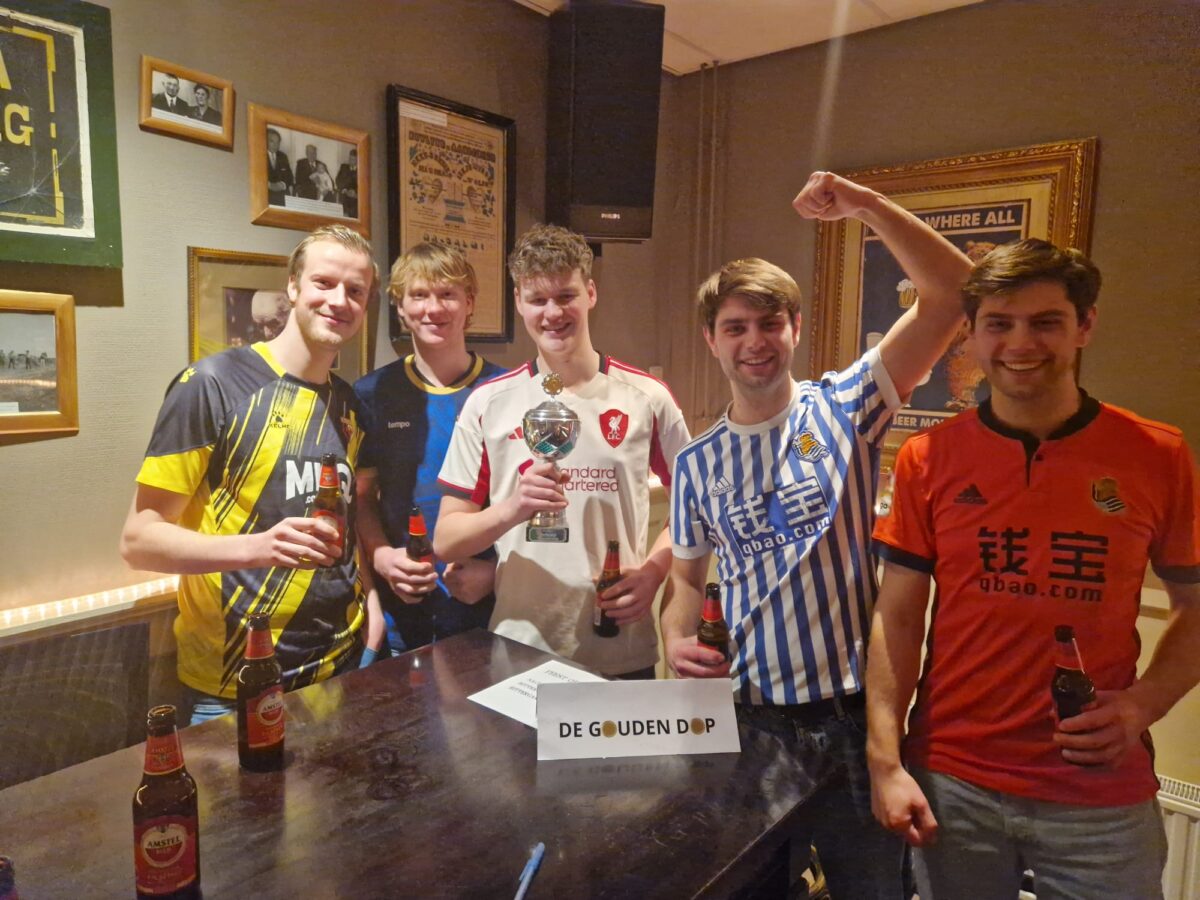 Zaaltoernooi en voetbalquiz mooie opener van 2026